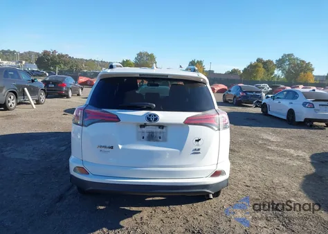 2016 Toyota Rav4 Le z USA, uszkodzony, nr VIN JTMBFREV0GJ073129